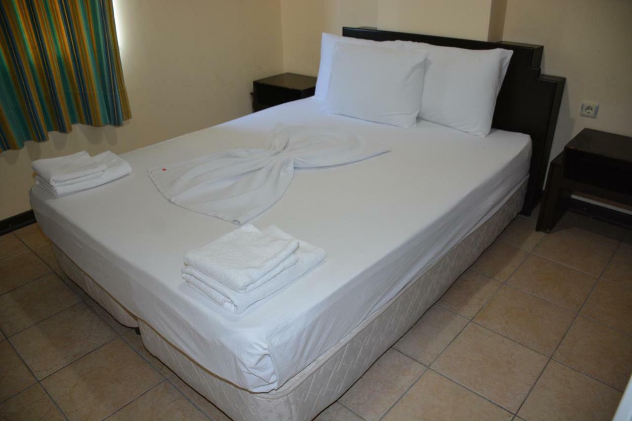 Bahceli Family Otel Antalya Exterior foto